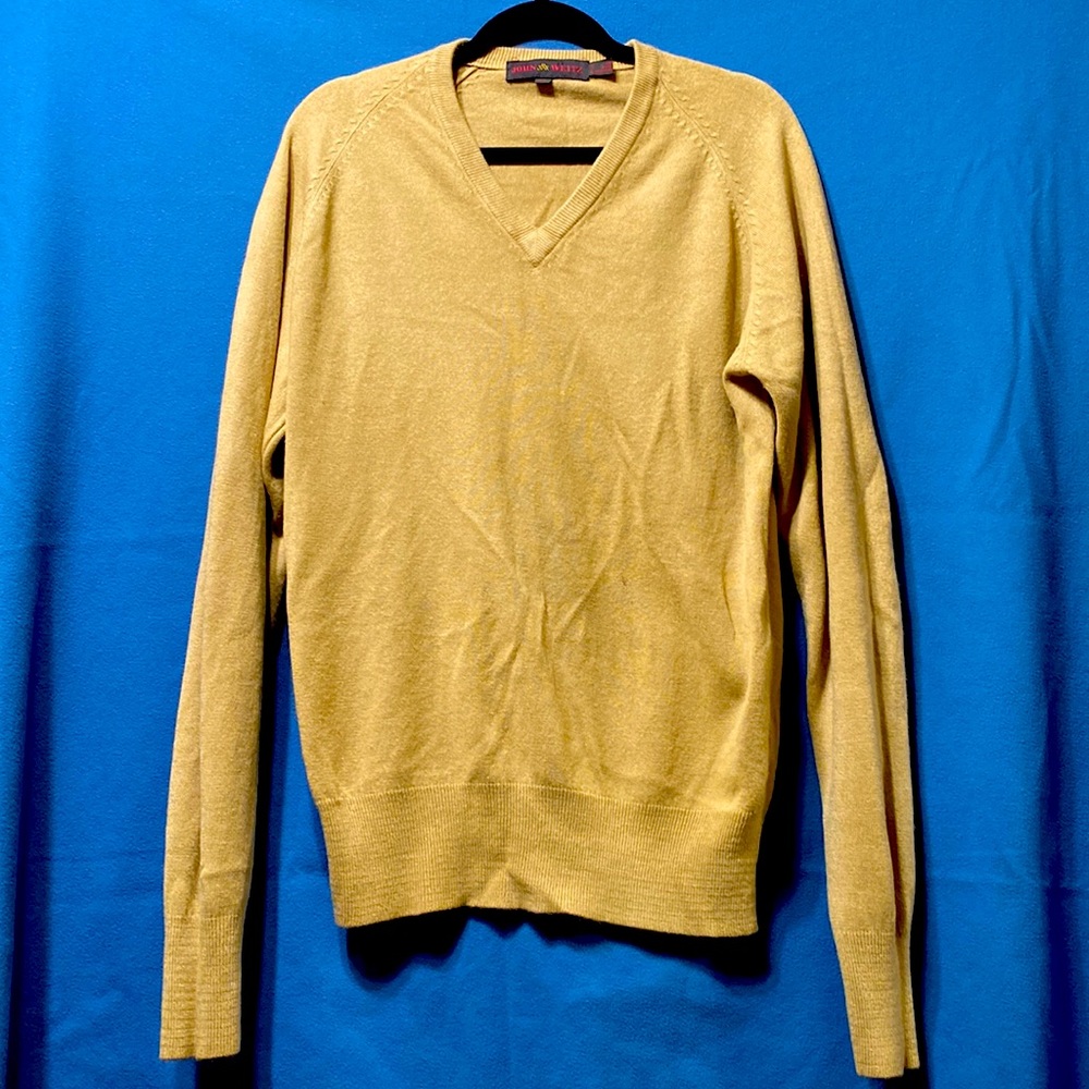 Used V neck sweater L size good condition John Weitz product of Hong Kong